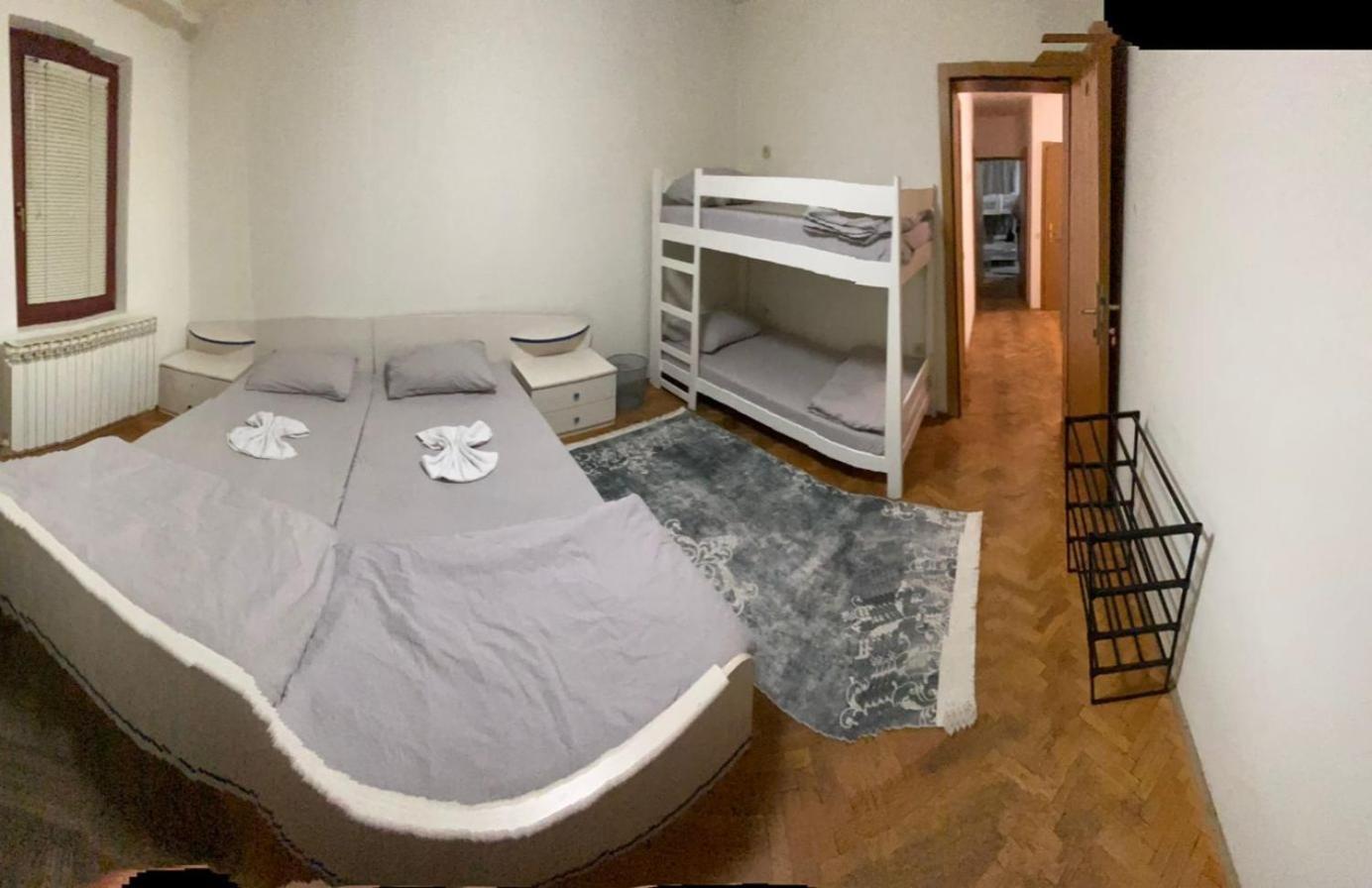 Hostel Center Luxury Saraievo Quarto foto
